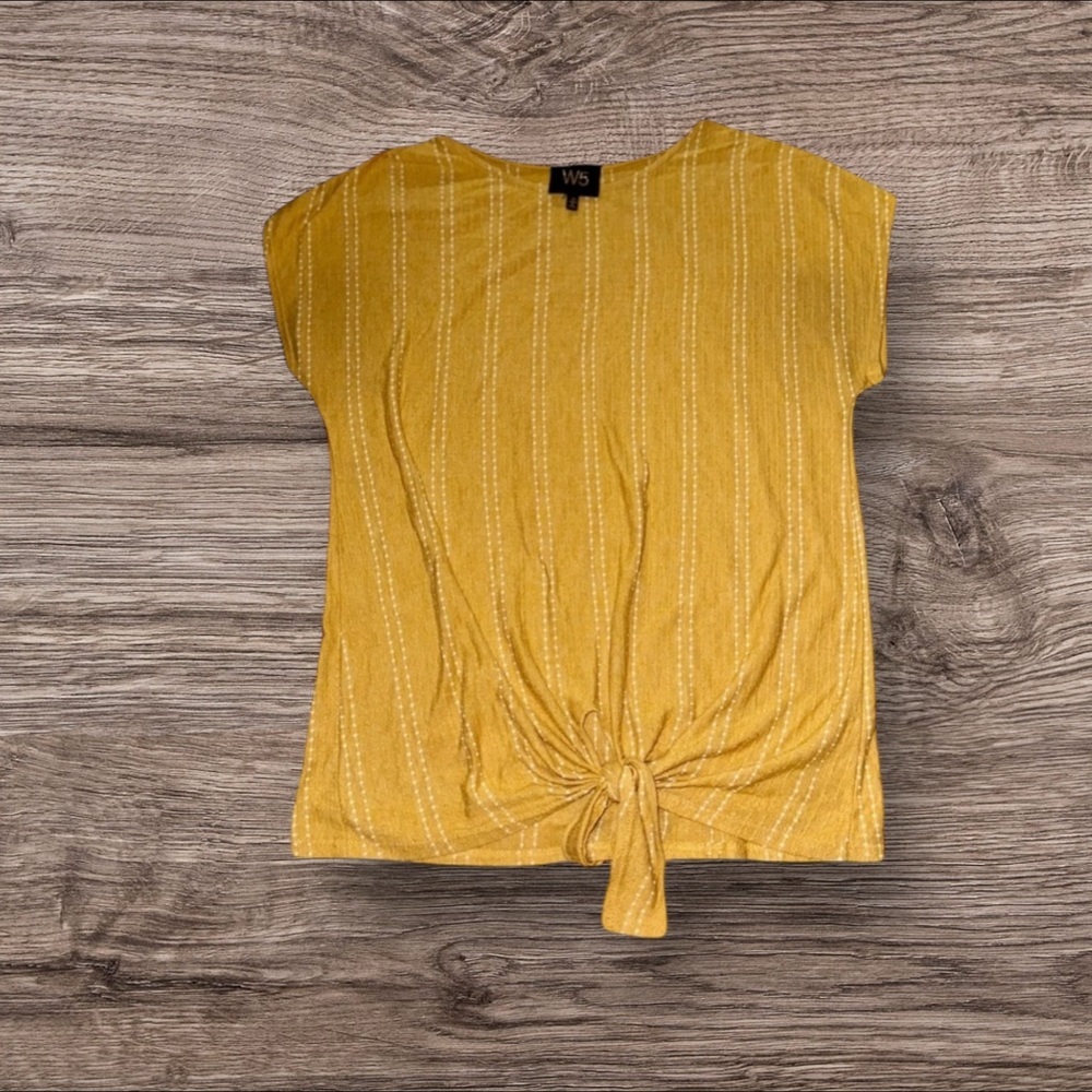 W5 Mustard Yellow Women’s Pinstriped Tie-Front Chic Blouse Size Medium